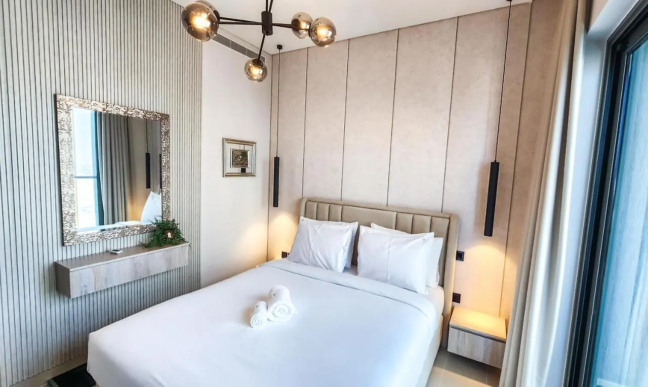 Stay By Latinem Luxury 1Br Holiday Home Cv A2210 Near Burj Khalifa Dubai United Arab Emirates